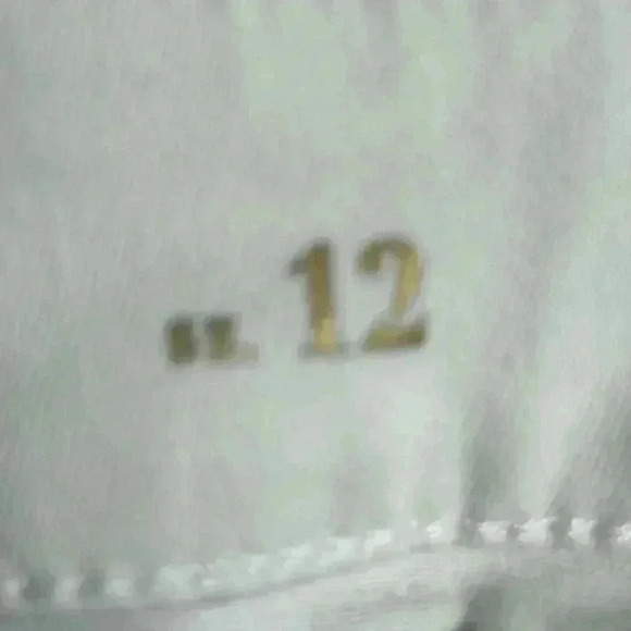 White House Black Market High-Rise Straight Leg Jeans Size 12 White Denim - Picture 7 of 9